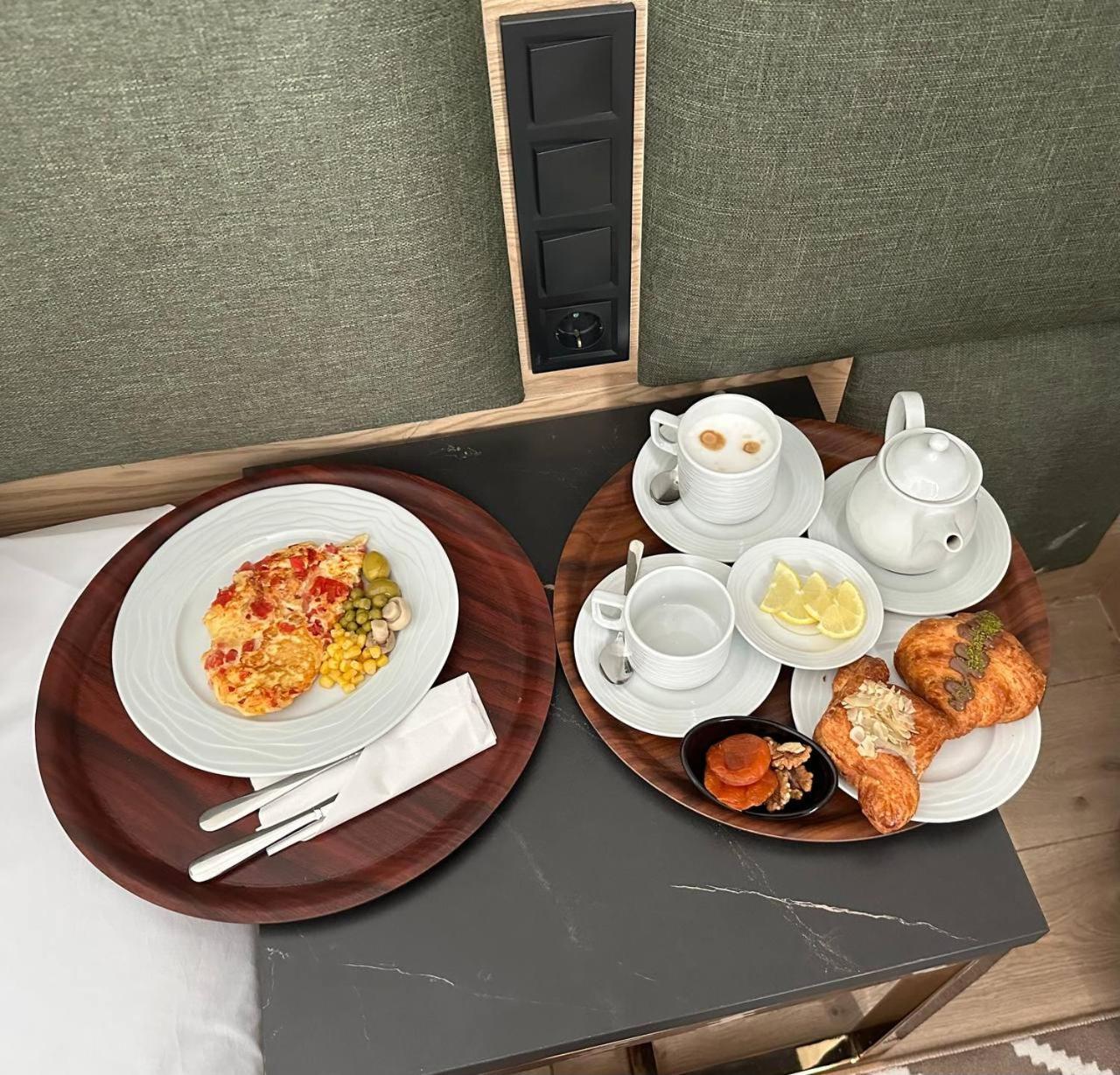 The Elements Hotel 塔什干 外观 照片